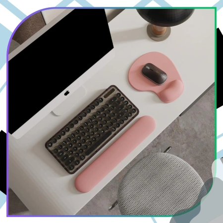 Mouse pad ergonomic roz cu suport antiderapant pentru încheietura mâinii