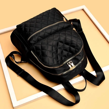 Rucsac elegant de dama negru cu accesorii matlasate aurii