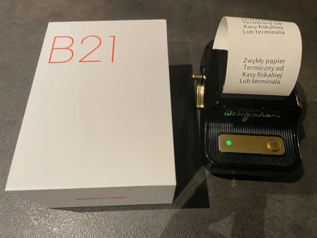 Imprimantă cu autocolante termice Bluetooth NIIMBOT B21
