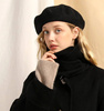 Șapcă de damă cu beretă neagră cu antenă