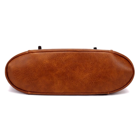 Geanta de umar eleganta de dama din piele nituita