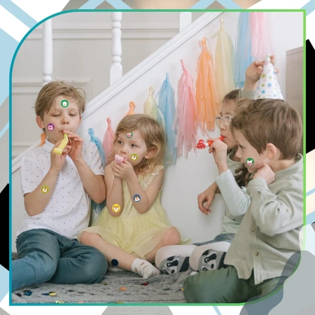 Autocolante colorate pe rola de 500 buc. animale sălbatice DIY pentru copii