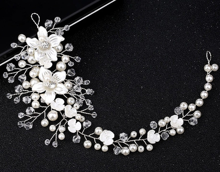 Bandita de nunta cu diadema, creanga argintie, strasuri, flori