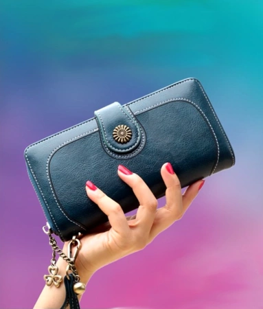 Portofel de dama din piele albastra, decorativ, mare, incapator breloc
