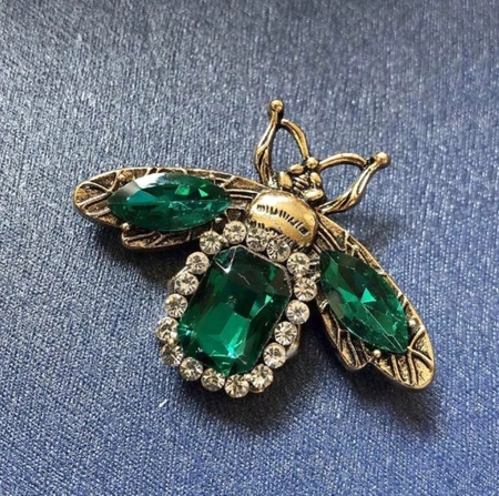 Brosa de insecte cu zirconi, cristale elegante de insecte verzi