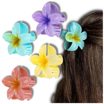 Un set de 4 bucăți de agrafe de păr cu flori de plumeria colorate