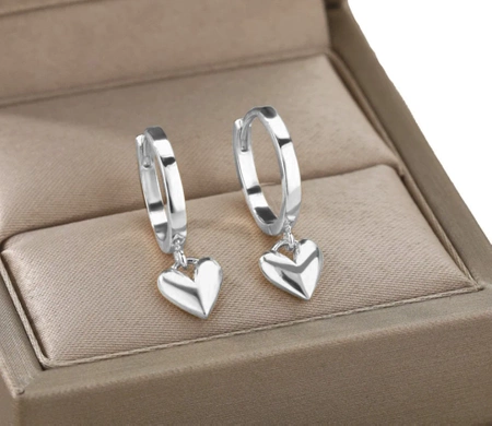 Cercei eleganti cu inimă de argint din oțel chirurgical