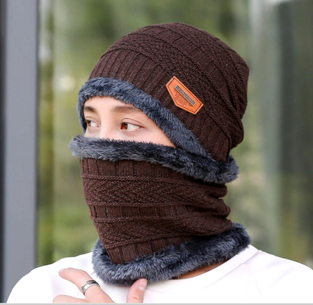 Set barbati: palarie + esarfa, tunel izolat, maro
