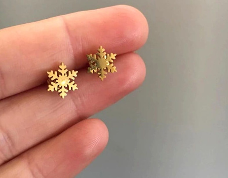 Cercei mici din aur, oțel chirurgical, fulg de nea