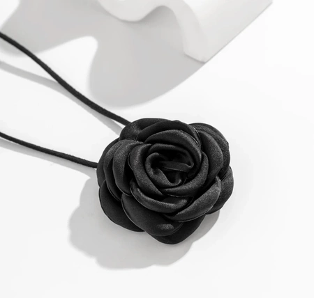 Colier choker dama cu floare innodata, floare neagra