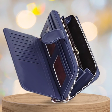 Portofel de damă din piele ecologică, netedă, lacuită, cu un clic