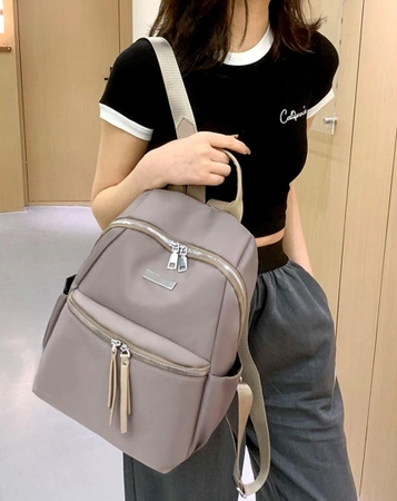 Rucsac de dama gri, rucsac urban, elegant, incapator