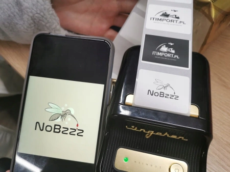 Autocolante Bluetooth pentru imprimantă termică NIIMBOT B21 cu carcasă