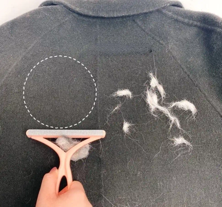 Aparat de ras manual pentru pulovere, haine, perie roz