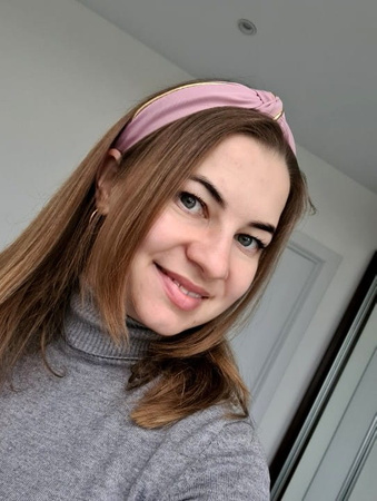 Turban lat cu nod de păr