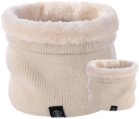 Eșarfă de iarnă izolată de culoare bej