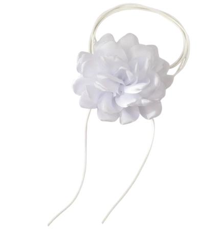 Colier choker cu floare mare innodata, floare alba