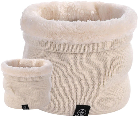 Eșarfă de iarnă izolată de culoare bej