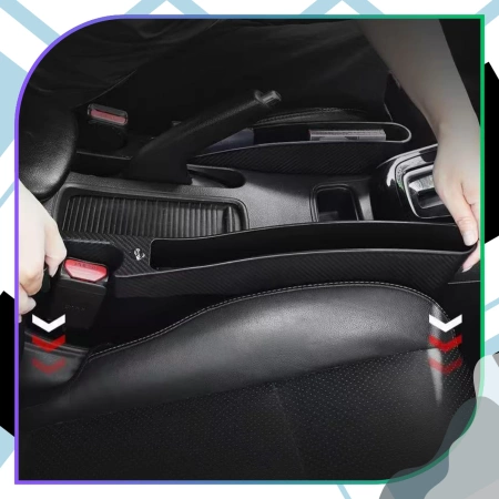 Organizer auto negru inserat între scaune