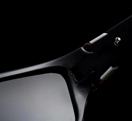 Ochelari de soare polarizați negri pentru bărbați