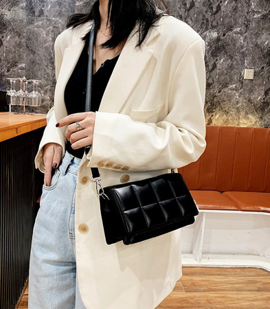 Geantă de umăr matlasată în carouri elegantă de damă