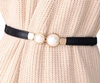 Curea îngustă de damă cu perle pentru o rochie