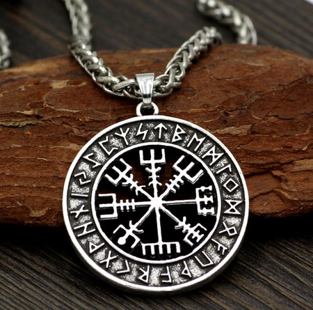 Colier cu medalion nordic Vegvisir pentru bărbați