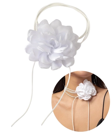 Colier choker cu floare mare innodata, floare alba