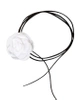 Colier choker dama cu o floare alba innodata