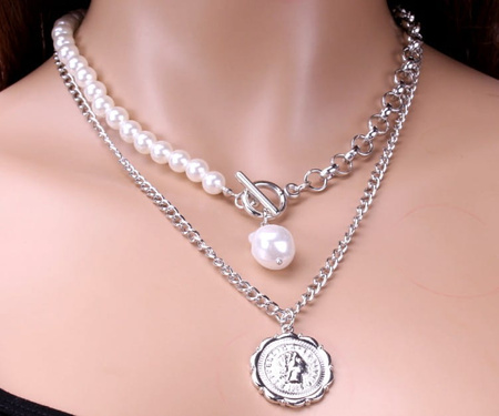 Colier choker cu lant de dama la moda cu perle