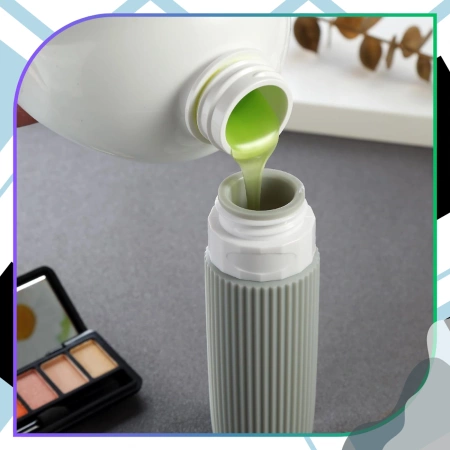 Set de 4 sticle de călătorie reutilizabile de 90 ml, gri.