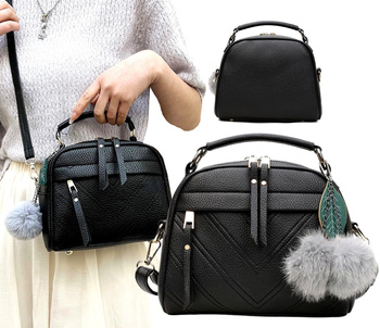 Geanta de umar de dama eleganta, TRUCK, cu pompon