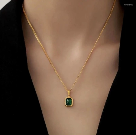 Colier elegant din aur, otel chirurgical, zircon verde, lant